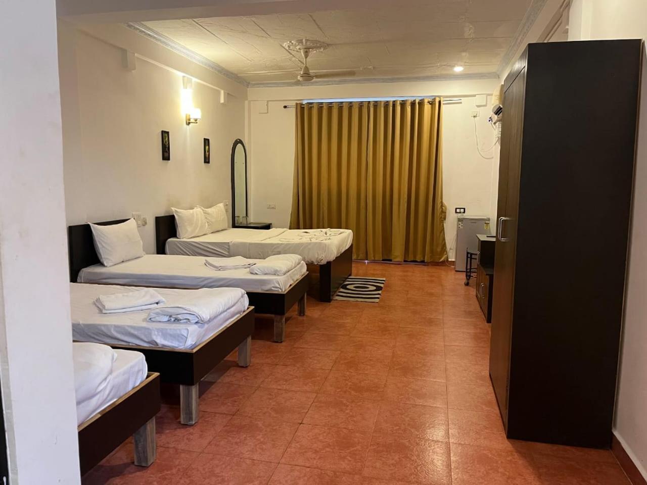 Hotel Pleasure Inn Near Turtle Beach Morjim Manage By Ld Group Of Hospitality מראה חיצוני תמונה