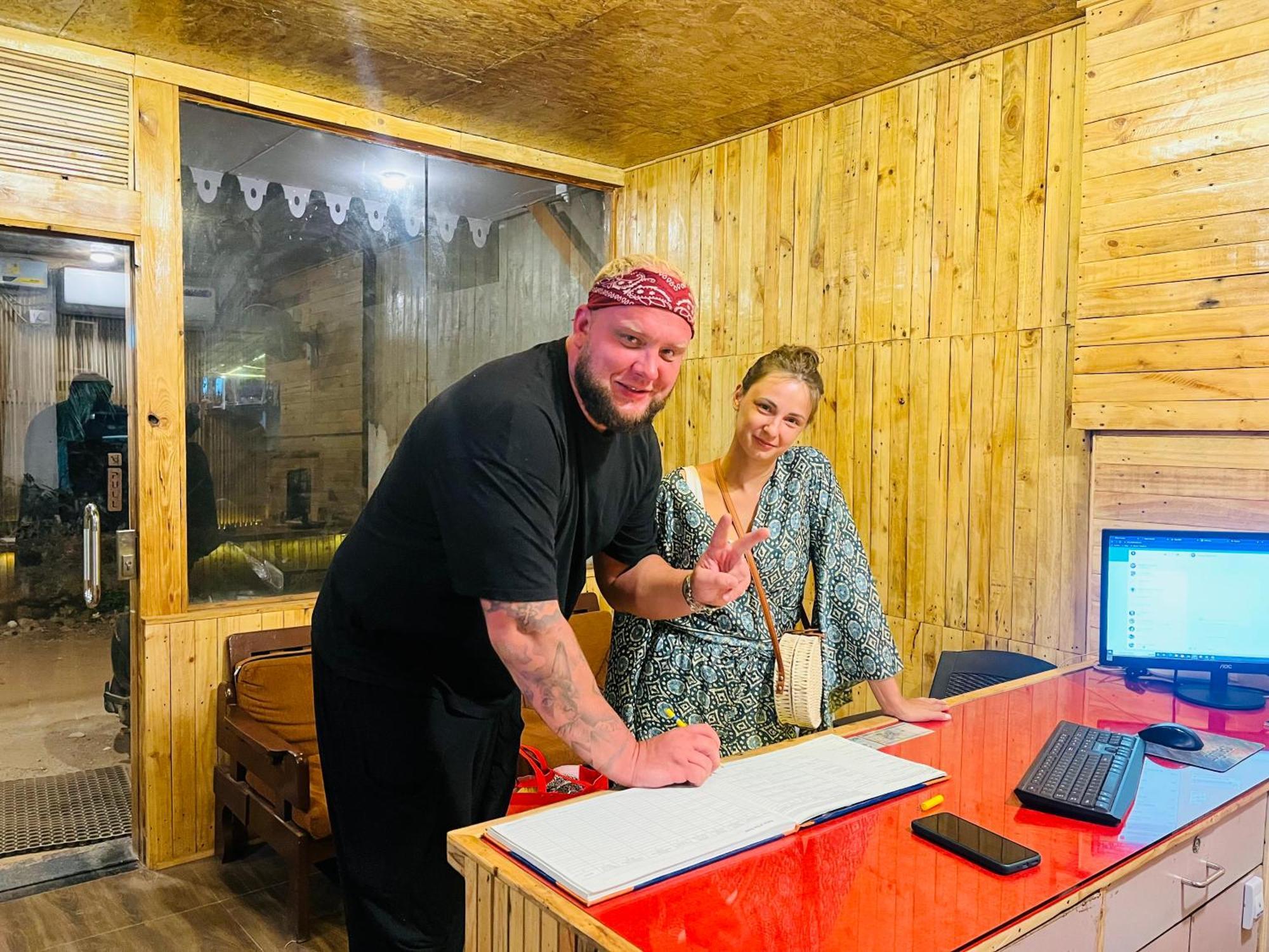 Hotel Pleasure Inn Near Turtle Beach Morjim Manage By Ld Group Of Hospitality מראה חיצוני תמונה